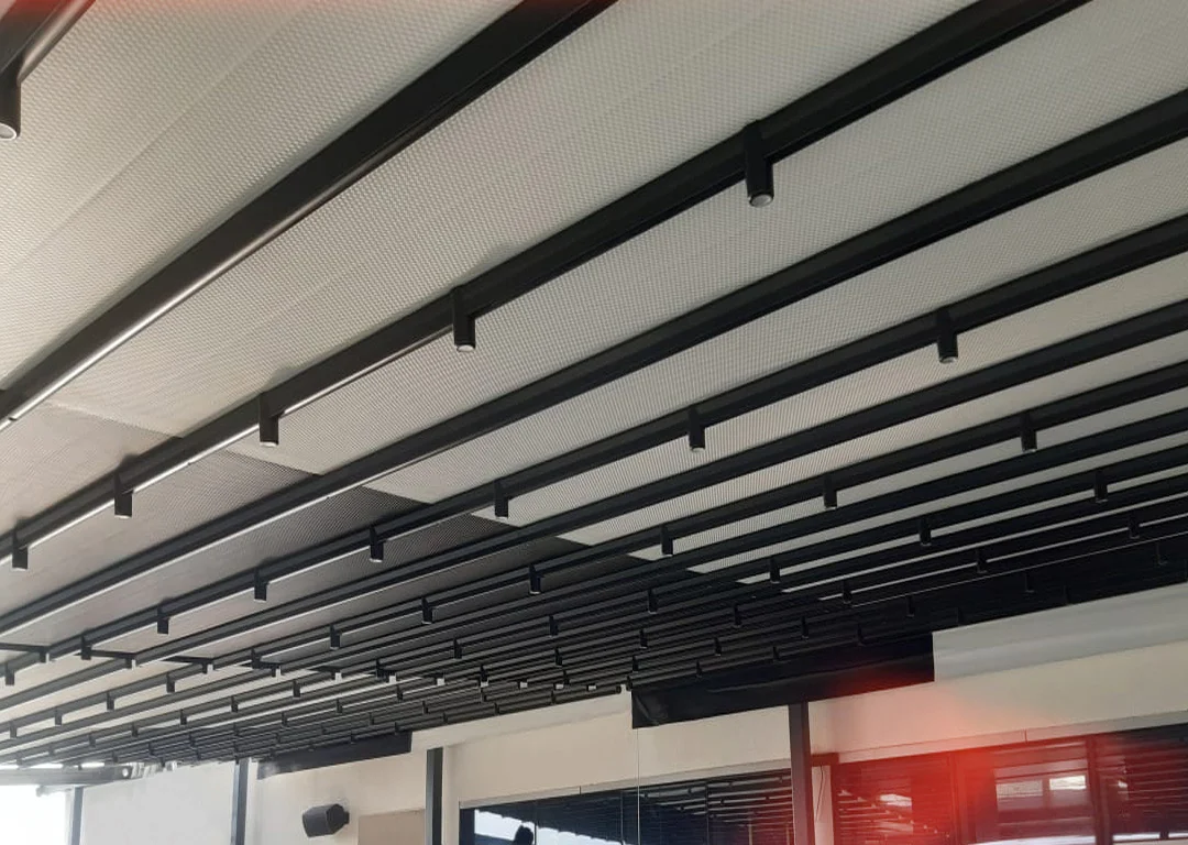 Hekur retractable roof